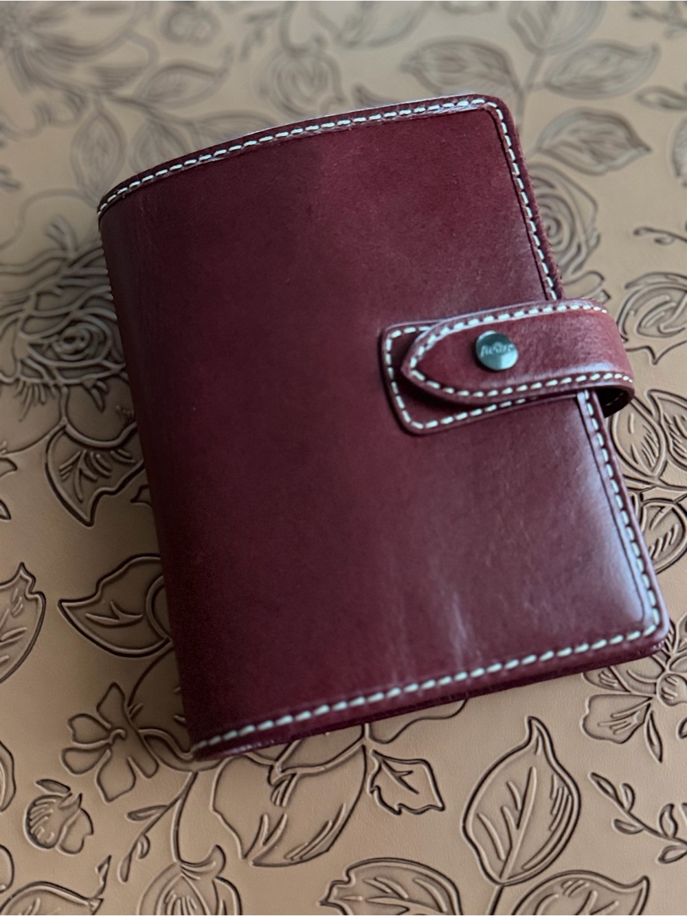 NEW ~ FILOFAX Malden Pocket Leather Organizer
- Burgundy